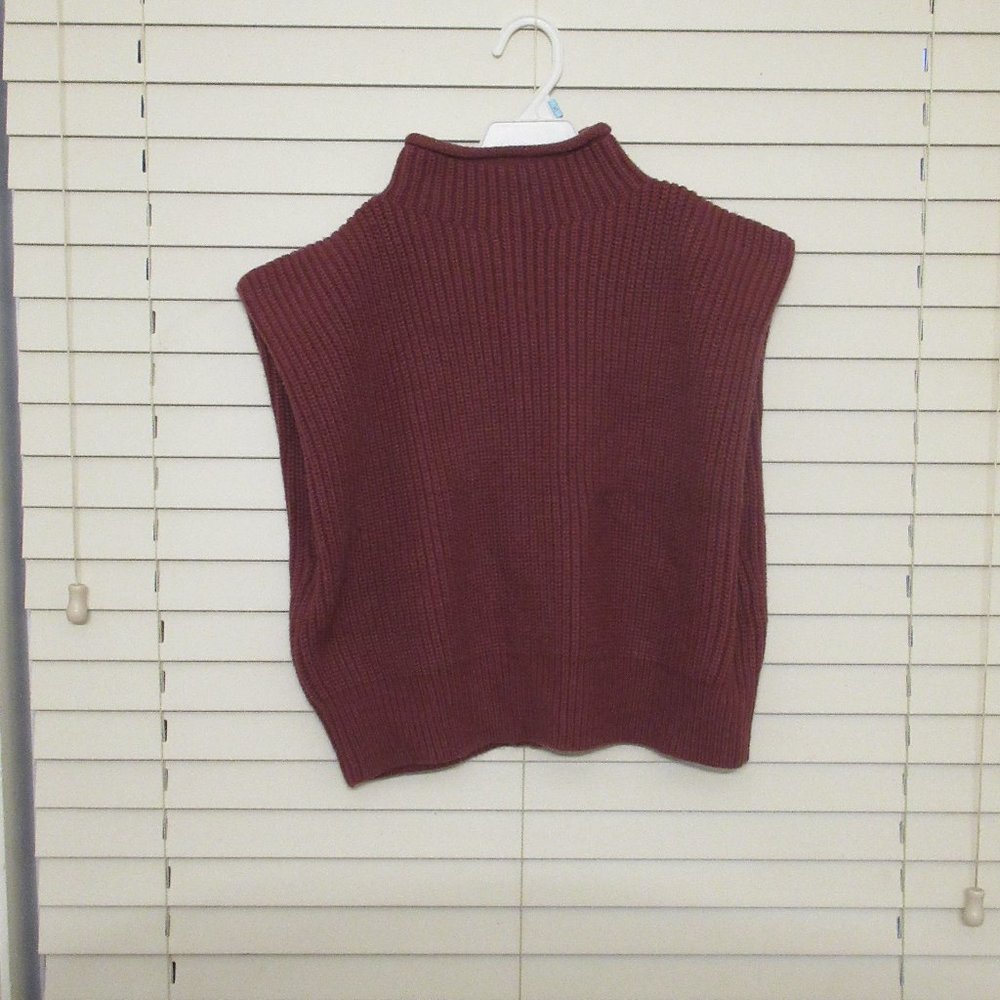 Zara chunky knit sweater vest high neck size M